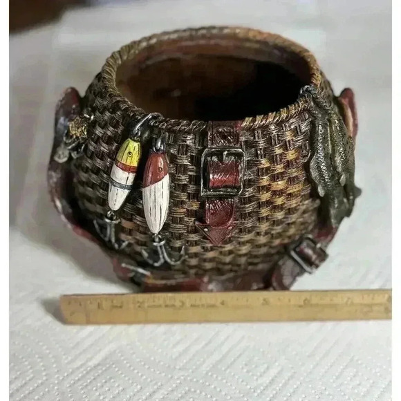 New Fishing Creel Vase Planter Ceramic Pottery- Very Detailed - Picture 12 of 14
